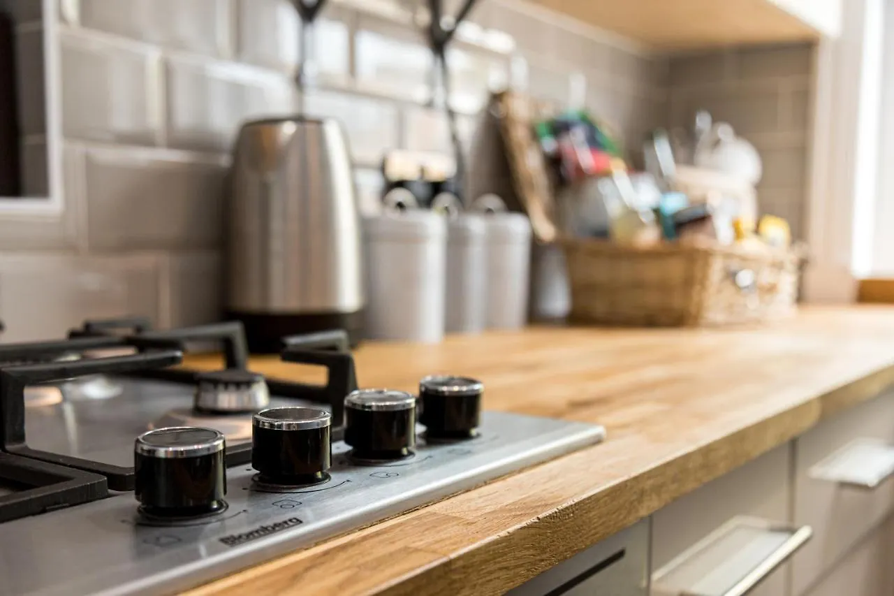 Cosy Urban Oasis - Quirky 2-Bed Town Centre Apartment Bournemouth United Kingdom