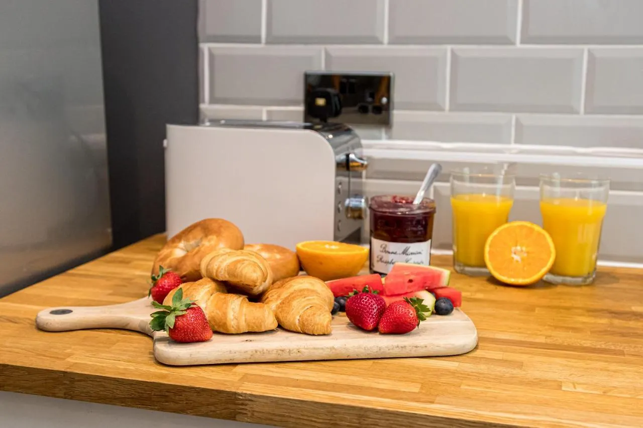 Cosy Urban Oasis - Quirky 2-Bed Town Centre Apartment Bournemouth 0*,